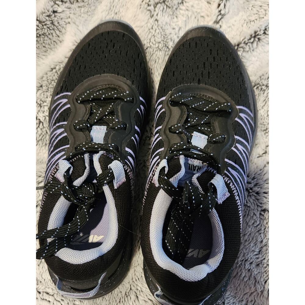 Avia Women's Black and White Athletic Shoes